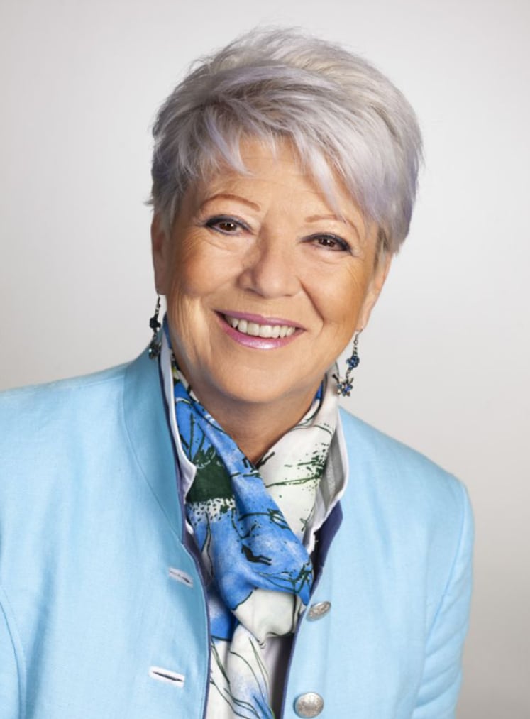 Eveline Tschenett